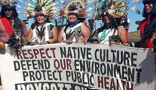 The battle over the Dakota Access Pipeline has drawn thousands of Native Americans and activists to North Dakota to camp and demonstrate. (Credit: Michelle Zacarias/People's World)